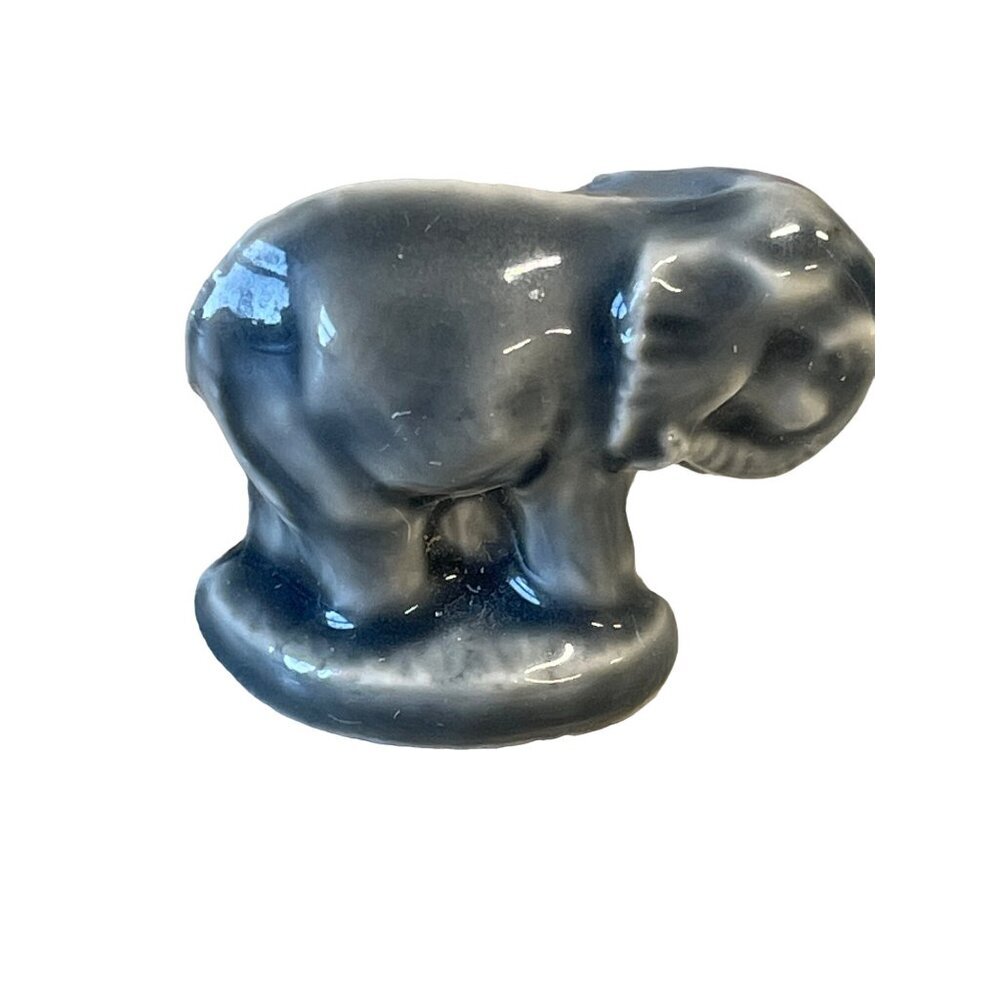 Wade Whimsies Red Rose Tea Elephant Figurine Glazed Porcelain England sTriker